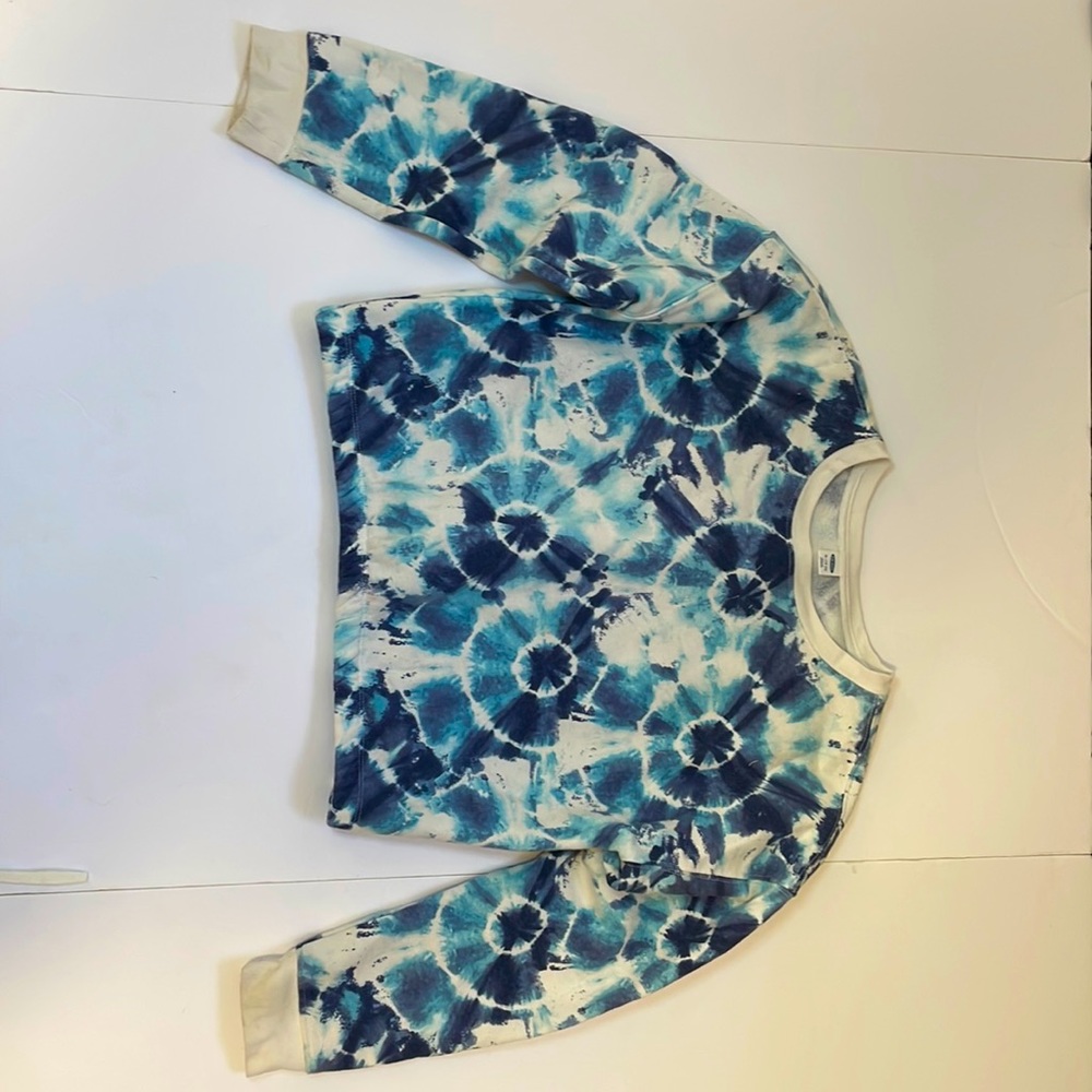 Blue and white tie dye sweatshirt from Old Navy! Size  14-16